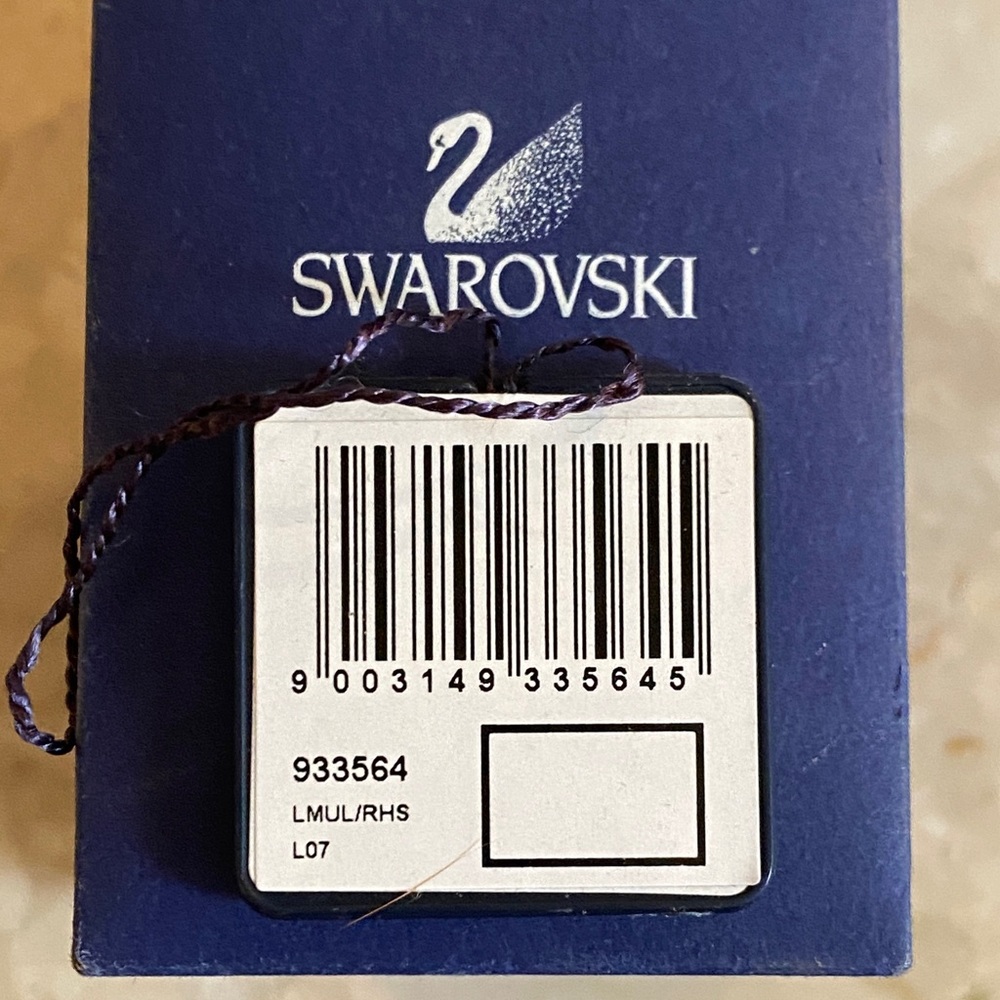 Swarovski Evanescent Bangle Bracelet – BNWT - Picture 3 of 6